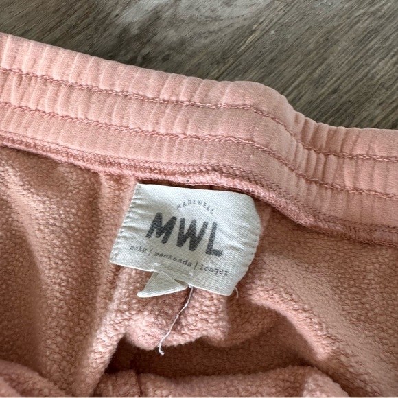 Madewell MWLSuperbrushed Easygoing Sweatpants - COLOR: Antique Coral - Picture 9 of 12